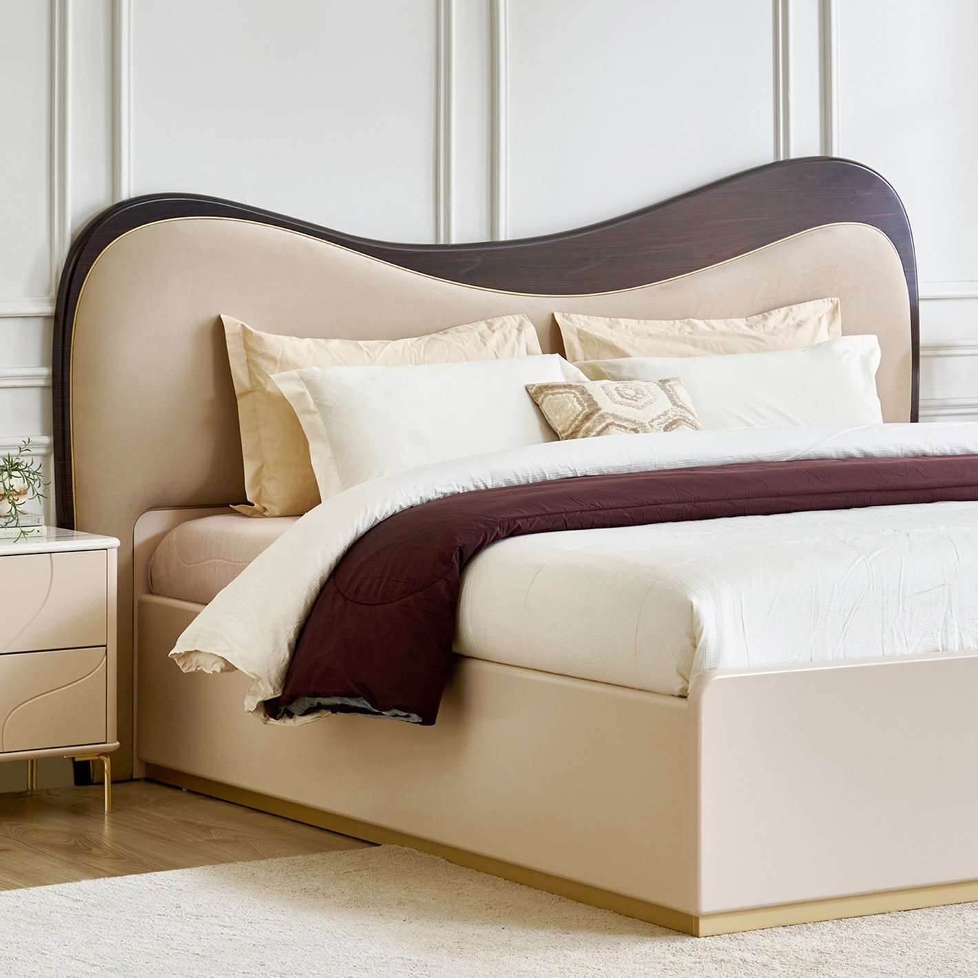 Grandeur Upholstered Bed 2
