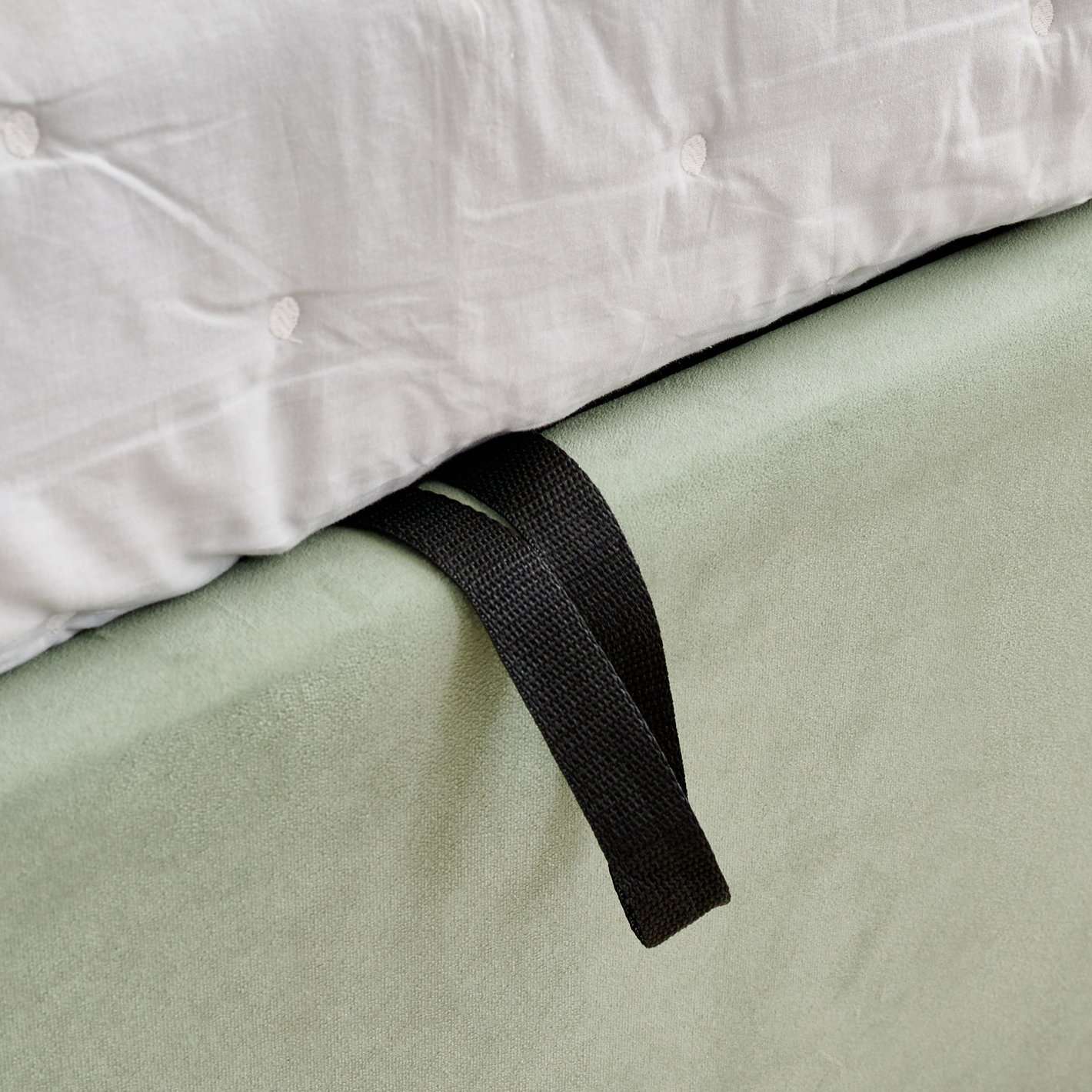 Velvet Dream Bed 2